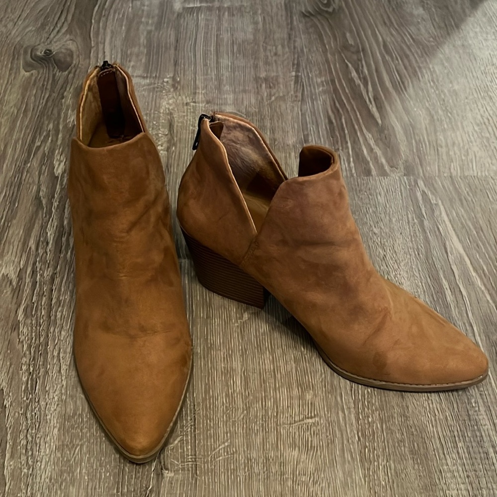 EUC Sand + Stone Elizaa Ankle Booties